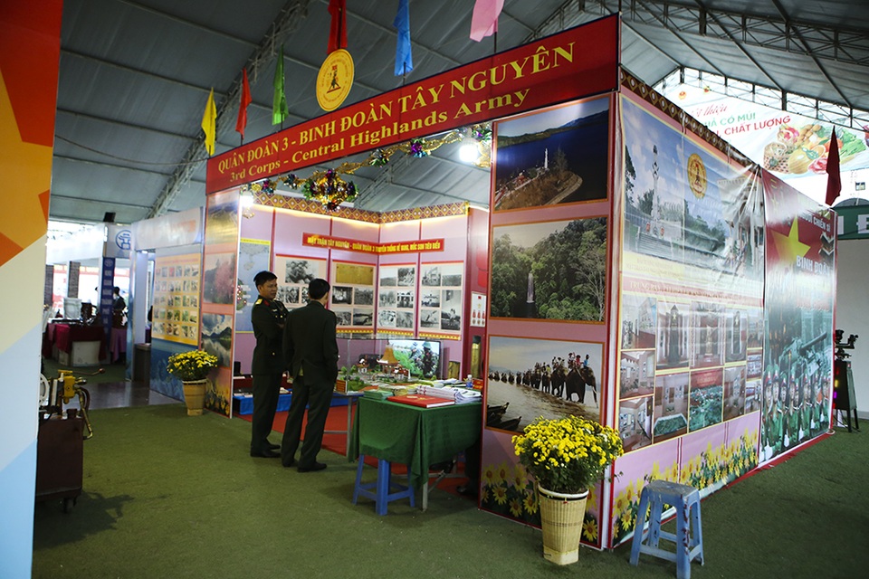 Hàng nghìn kỷ vật chiến tranh được trưng bày tại Thái Nguyên - 1 Hàng nghìn kỷ vật chiến tranh được trưng bày tại Thái Nguyên - 1