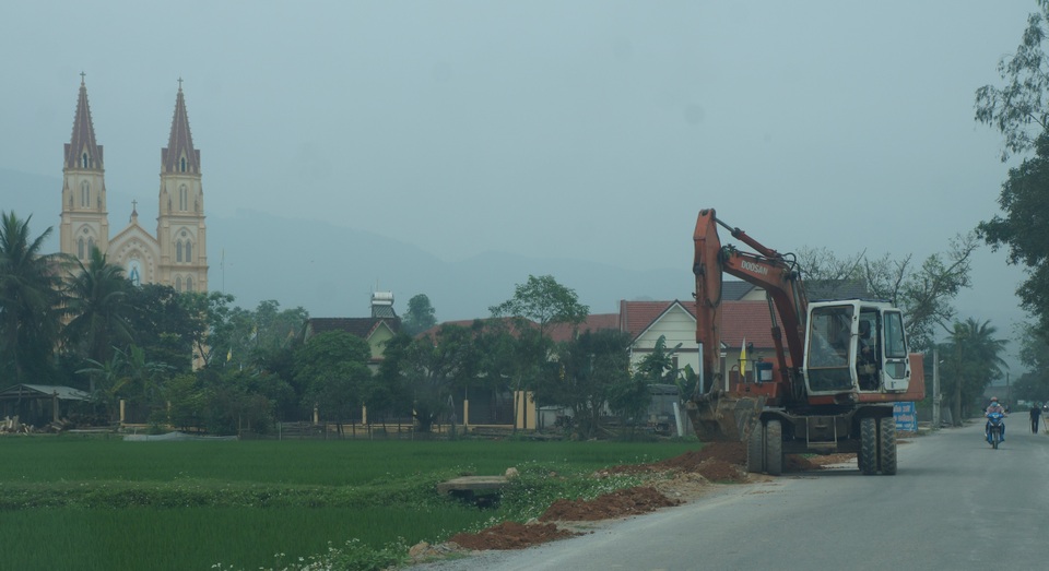 Vụ quốc lộ xuống cấp thê thảm: Yêu cầu các nhà thầu sửa chữa, khắc phục - 4 Vụ quốc lộ xuống cấp thê thảm: Yêu cầu các nhà thầu sửa chữa, khắc phục - 4