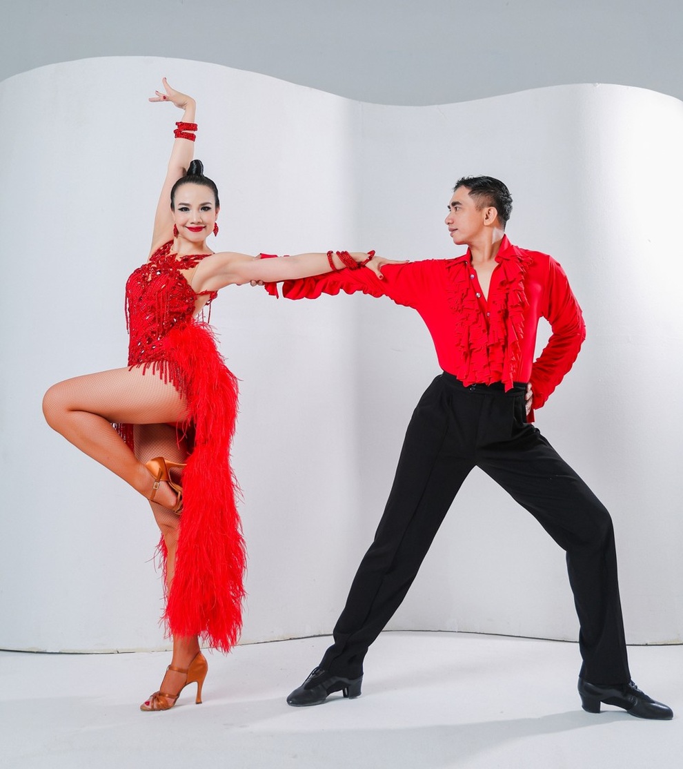 VĐV Việt Nam thi Giải Vô địch Thế giới Dancesport hạng tuổi trung niên - 1 VĐV Việt Nam thi Giải Vô địch Thế giới Dancesport hạng tuổi trung niên - 1