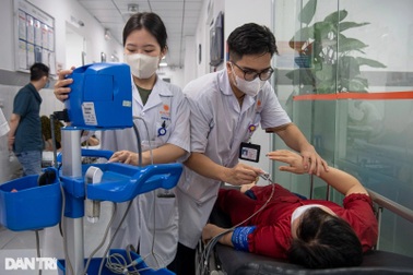 Thay đổi điều kiện hưởng 100% chi phí khám chữa bệnh trong năm 2025