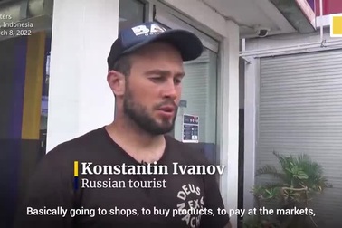 Du khách Nga bị mắc kẹt, không thể rút tiền ở Bali, Indonesia