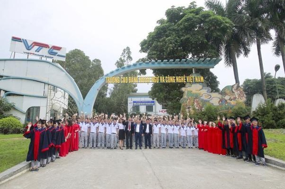 Cao đẳng Ngoại ngữ và Công nghệ Việt Nam tuyển sinh năm 2020 - 1 Cao đẳng Ngoại ngữ và Công nghệ Việt Nam tuyển sinh năm 2020 - 1