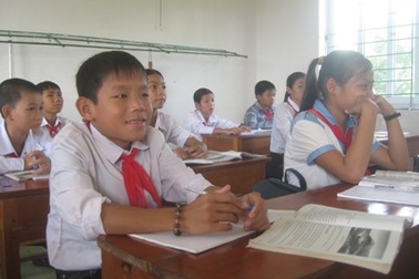 Cậu bé lớp 7 dũng cảm cứu bạn trong dòng nước xiết