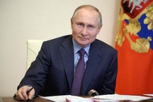 Ông Putin tiêm vắc xin ngừa Covid-19