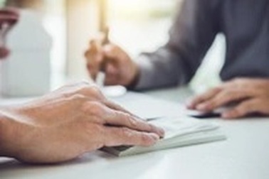 Được hỗ trợ khó khăn nếu thu nhập từ công việc chính bị giảm sâu