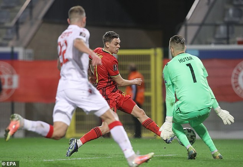 Bồ Đào Nha thăng hoa cùng C.Ronaldo, Hà Lan và Bỉ thắng hủy diệt - 18 Bồ Đào Nha thăng hoa cùng C.Ronaldo, Hà Lan và Bỉ thắng hủy diệt - 18