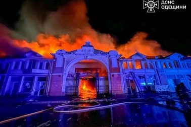 UAV Nga tấn công Odessa, thiêu rụi chợ cổ gần 200 năm tuổi