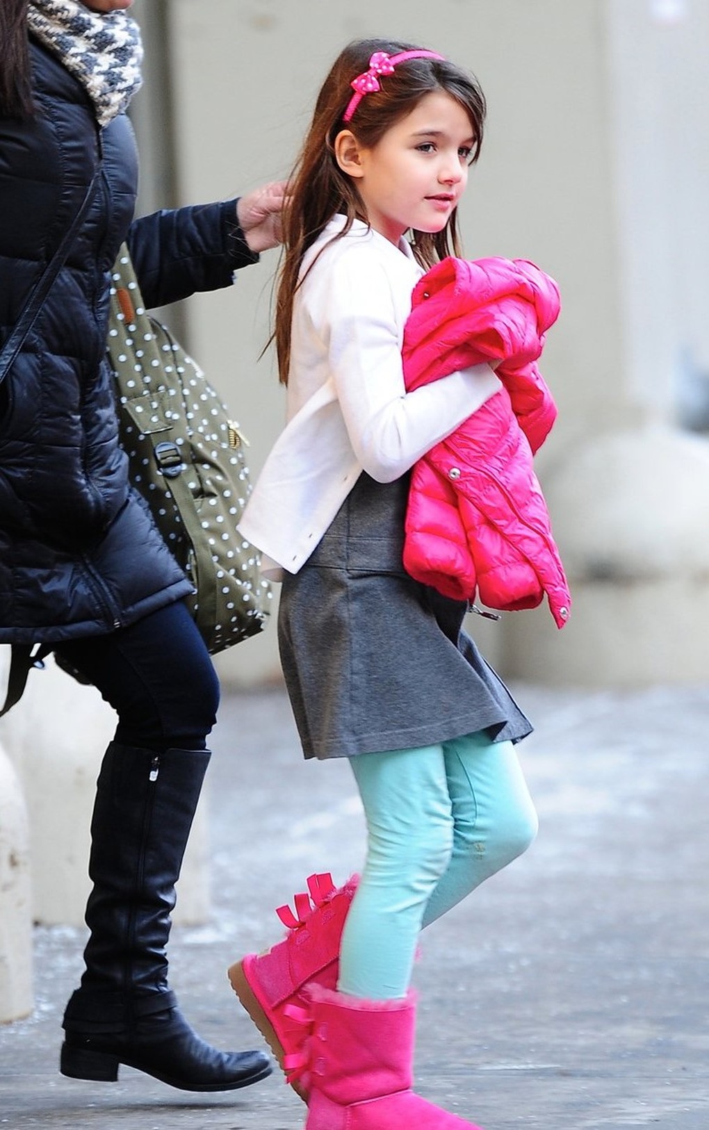 Suri Cruise - từ em bé sành điệu, nổi đình đám đến cô gái gợi cảm ở tuổi 17 - 5