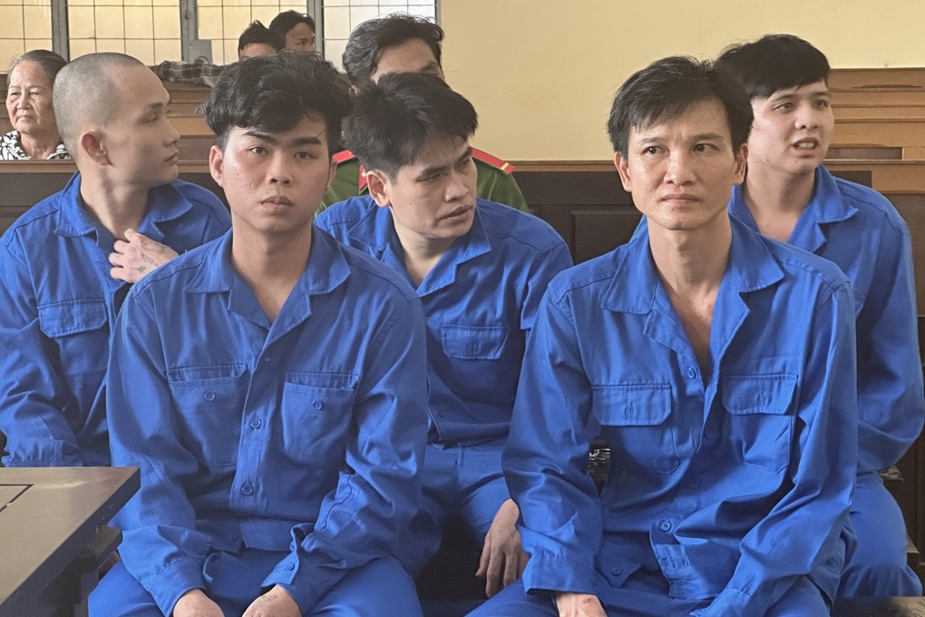 Hai án tử dành cho nhóm ngư phủ giết tài công quăng thi thể xuống biển - 1 Hai án tử dành cho nhóm ngư phủ giết tài công quăng thi thể xuống biển - 1