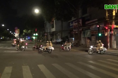 Toàn cảnh diễn tập bắt quái xế đua xe