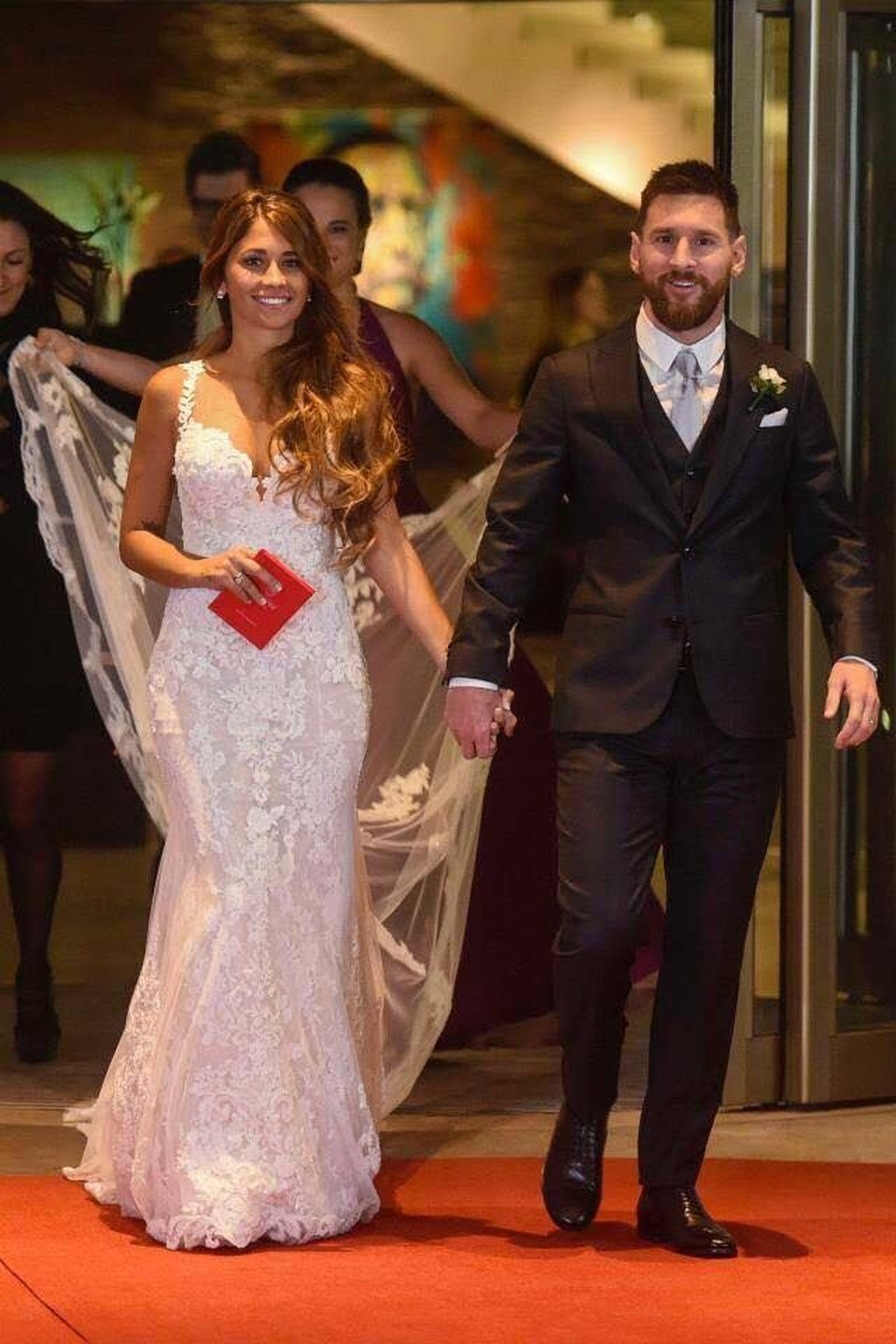 Lối sống giản dị nhưng đầy cá tính, thu hút của bà xã Messi - 4 Lối sống giản dị nhưng đầy cá tính, thu hút của bà xã Messi - 4