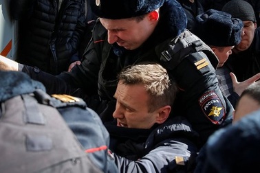 Thủ lĩnh đối lập Nga bị bắt trong lúc biểu tình