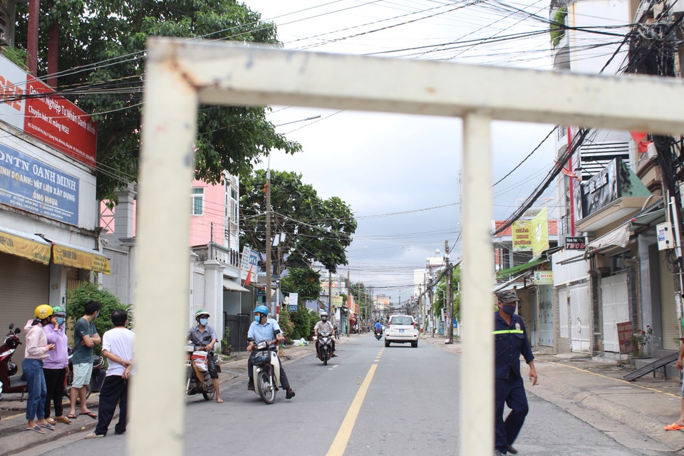 Phong tỏa 1 tuyến đường ở TP Biên Hòa trong 14 ngày - 7 Phong tỏa 1 tuyến đường ở TP Biên Hòa trong 14 ngày - 7