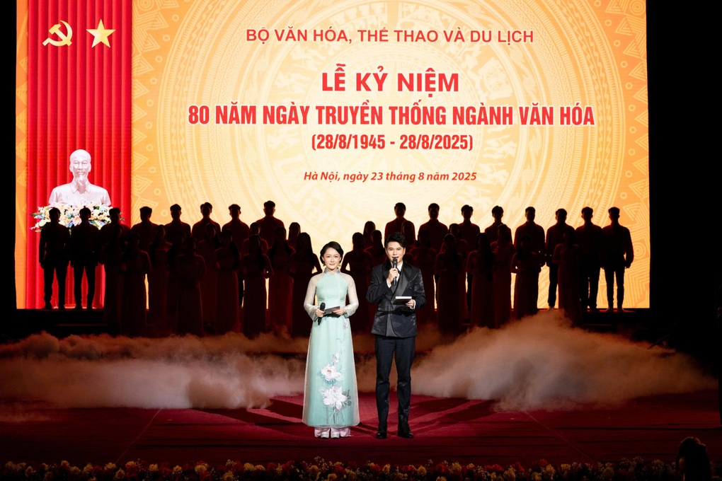 MC Vũ Mạnh Cường kể áp lực khi dẫn loạt chương trình lớn dịp đại lễ 2/9 - 1 MC Vũ Mạnh Cường kể áp lực khi dẫn loạt chương trình lớn dịp đại lễ 2/9 - 1