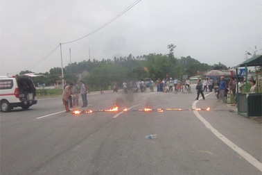 Đuổi theo chiếc xe va chạm với mình, bị cán tử vong