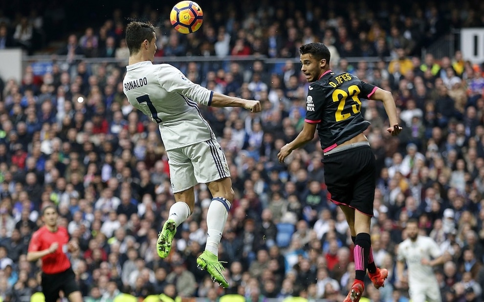 Vì sao C.Ronaldo đánh đầu khủng khiếp đến vậy? - 3 Vì sao C.Ronaldo đánh đầu khủng khiếp đến vậy? - 3