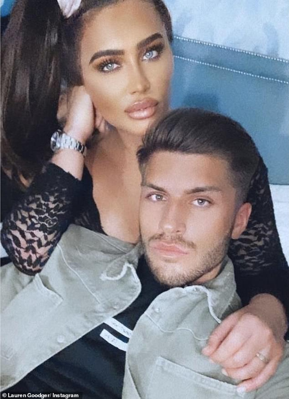 Lauren Goodger bất ngờ báo tin bầu bí - 3 Lauren Goodger bất ngờ báo tin bầu bí - 3
