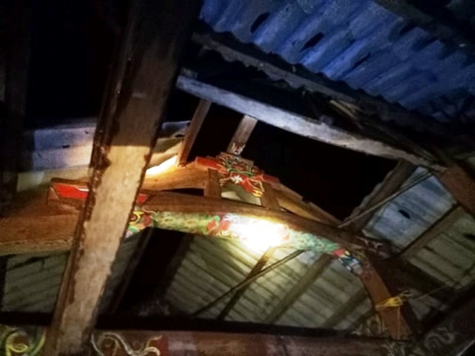 Một huyện bị giông lốc, mưa đá “quét bay” 5 tỷ đồng - 1 Một huyện bị giông lốc, mưa đá “quét bay” 5 tỷ đồng - 1
