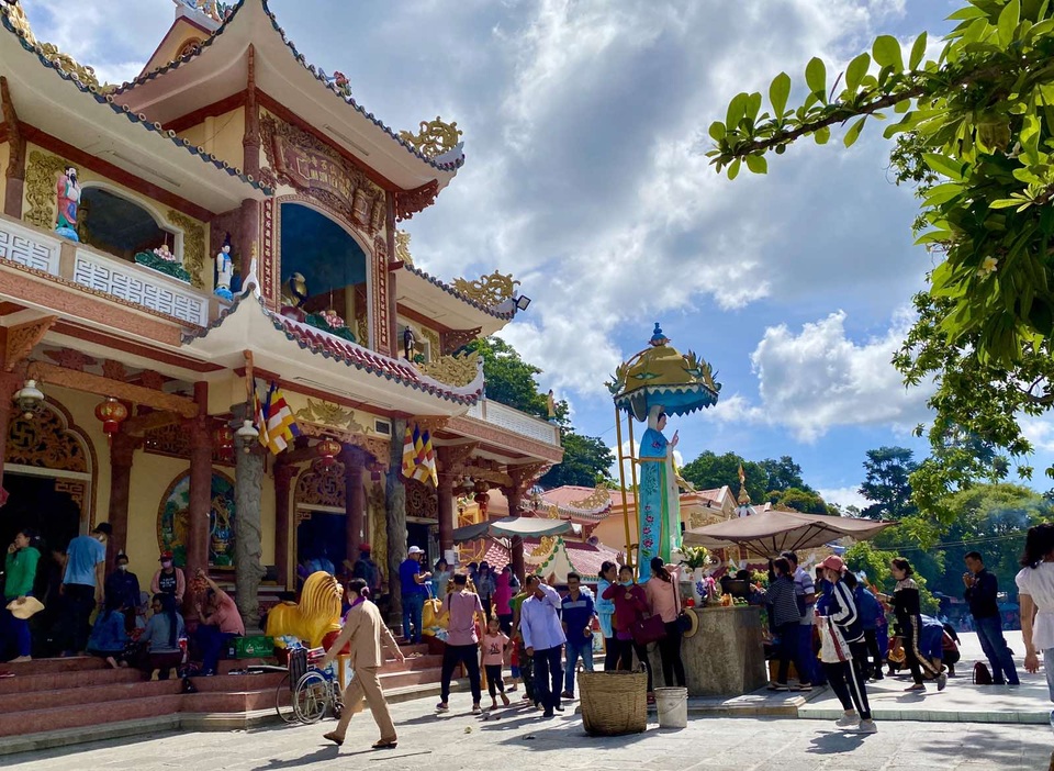 Tháng 6 về Tây Ninh trẩy hội Vía Bà - 5 Tháng 6 về Tây Ninh trẩy hội Vía Bà - 5