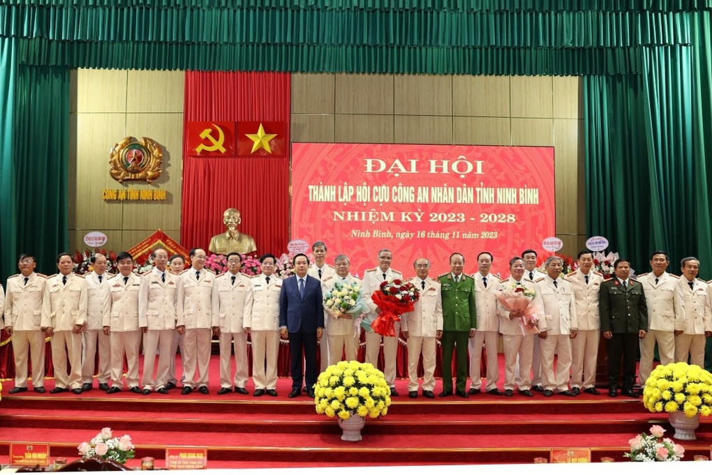 Thành lập Hội Cựu công an nhân dân tỉnh Ninh Bình - 2 Thành lập Hội Cựu công an nhân dân tỉnh Ninh Bình - 2