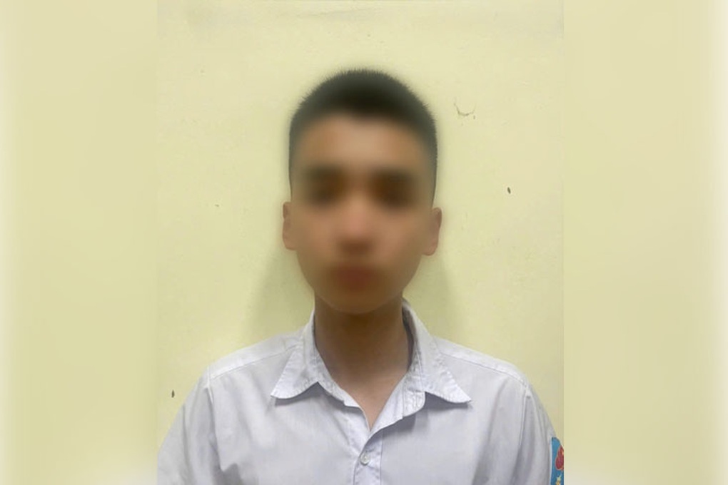 Bắt đối tượng dùng kiếm chém trọng thương người khác - 1 Bắt đối tượng dùng kiếm chém trọng thương người khác - 1