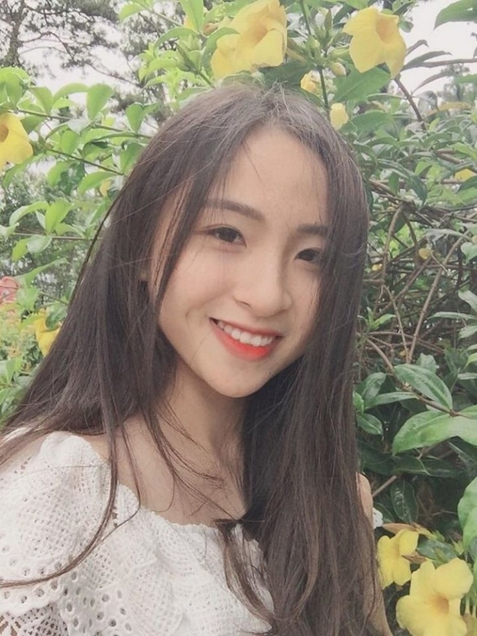 Thiếu nữ xứ Nghệ bất ngờ được dân mạng quan tâm vì nhan sắc khả ái - 8 Thiếu nữ xứ Nghệ bất ngờ được dân mạng quan tâm vì nhan sắc khả ái - 8
