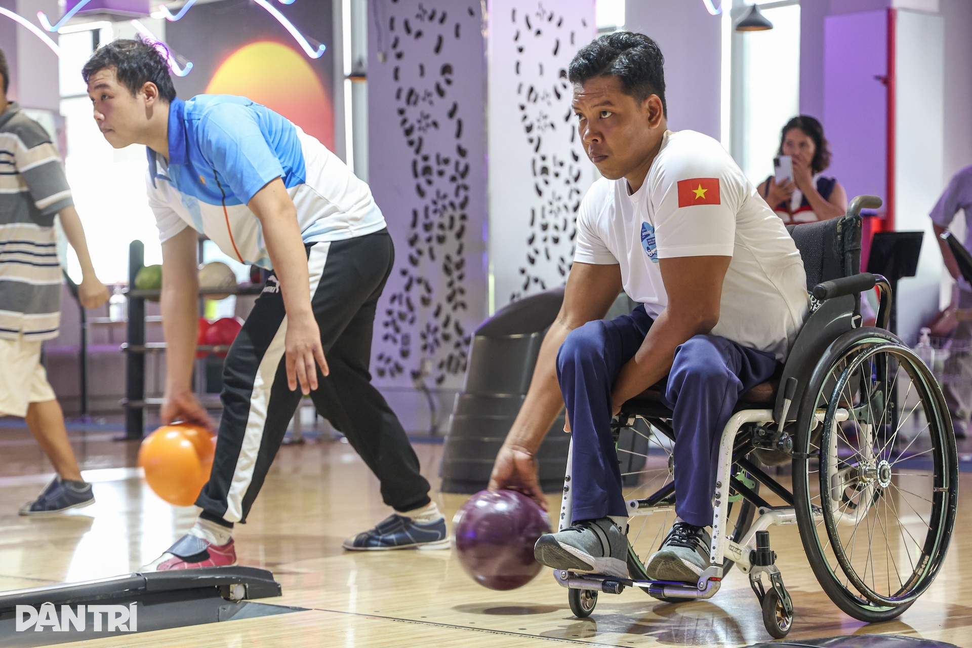 Câu lạc bộ Bowling cho người khuyết tật đầu tiên tại Việt Nam - 5