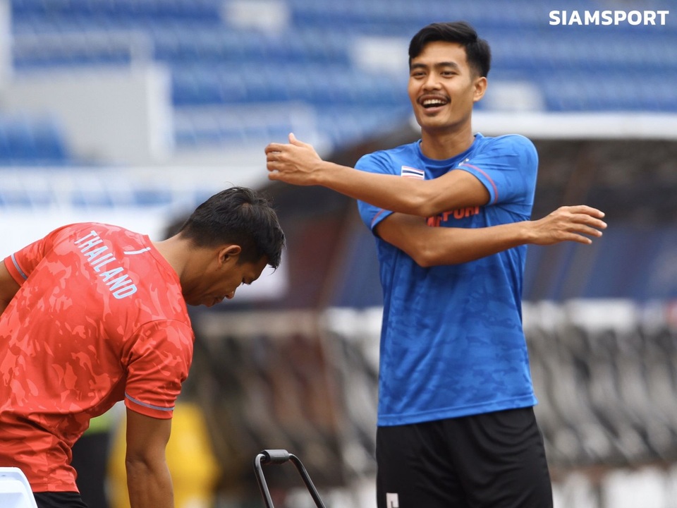 U22 Thái Lan mở cửa với truyền thông sau sự cố nghi bị ghi hình lén - 10 U22 Thái Lan mở cửa với truyền thông sau sự cố nghi bị ghi hình lén - 10