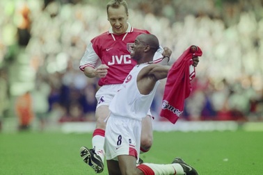 10 “bông hoa nở muộn” trong thế giới bóng đá