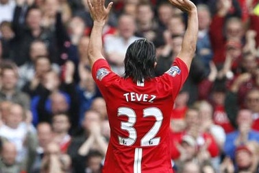 Carlos Tevez chính thức chia tay MU