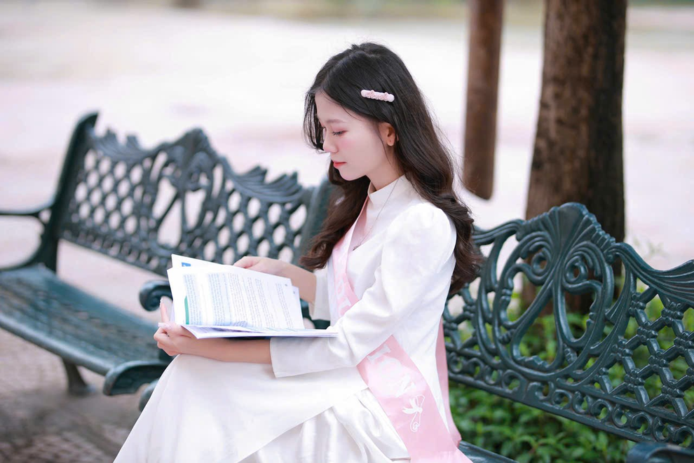 Hai nữ sinh dân tộc Thái cùng lớp giành á khoa khối C00 toàn quốc - 2 Hai nữ sinh dân tộc Thái cùng lớp giành á khoa khối C00 toàn quốc - 2