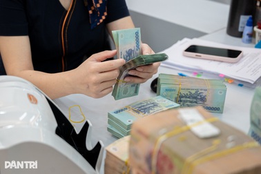 Lãi suất liên ngân hàng giảm 4 phiên liên tiếp, về còn 1,2%/năm