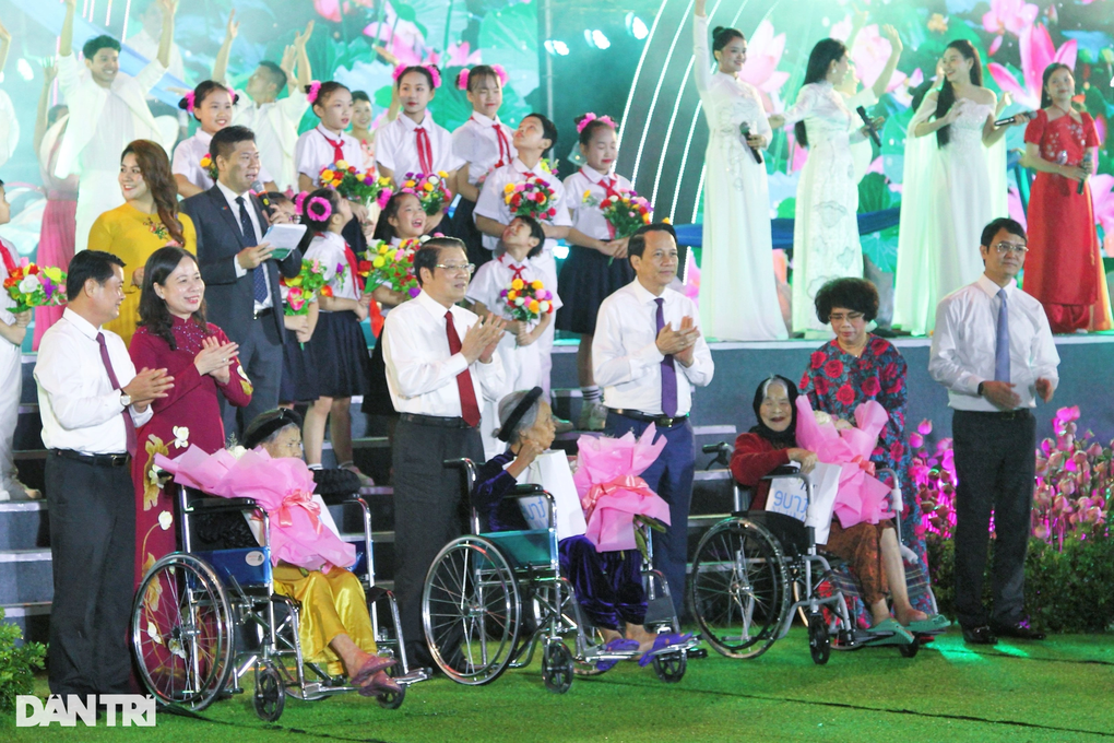 Khai mạc Lễ hội Làng Sen năm 2023 - 3 Khai mạc Lễ hội Làng Sen năm 2023 - 3