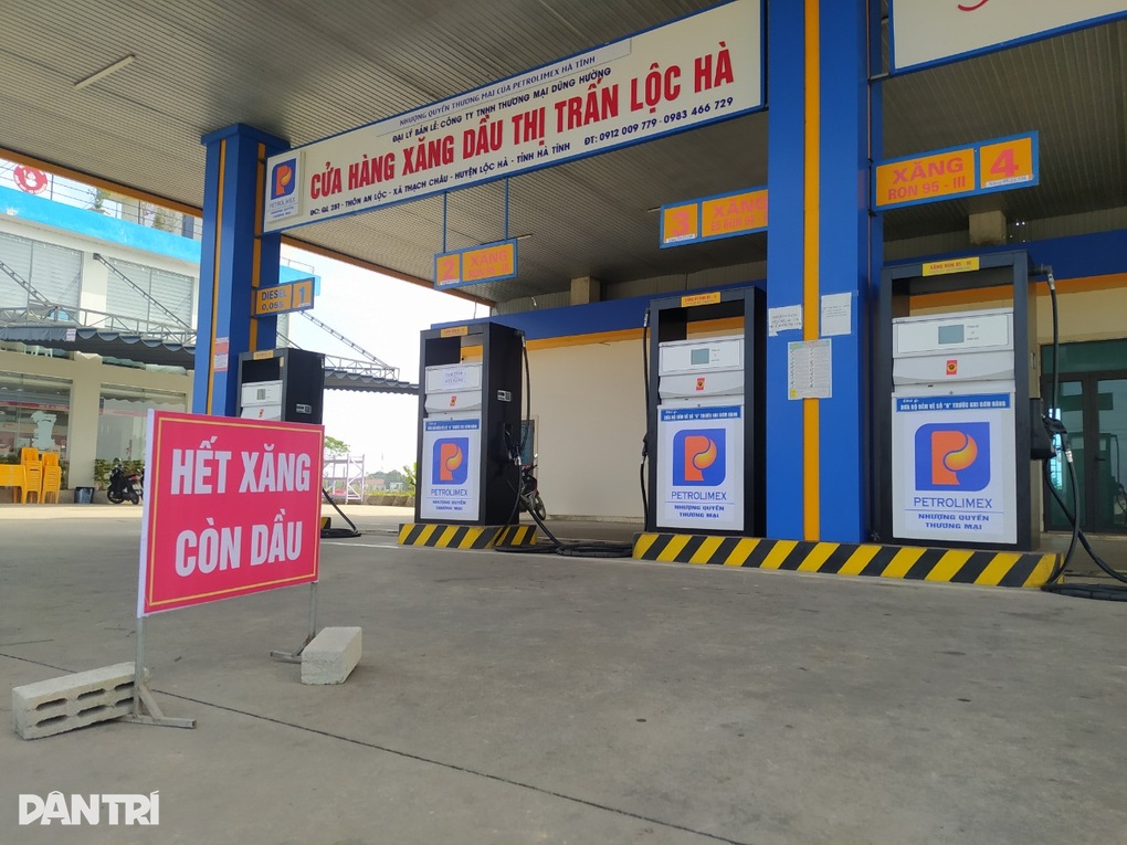 Một số cây xăng dầu ở Hà Tĩnh tạm ngừng bán vì hết hàng? - 1