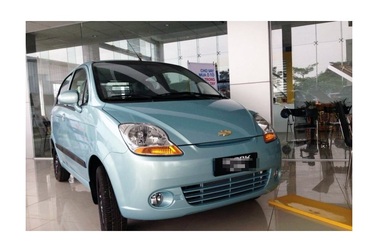 Ô tô Van biển D: Méo mặt vì ế, dân buôn chết chìm