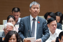 Đại biểu Nguyễn Anh Trí: "Nên bỏ giấy chuyển viện"