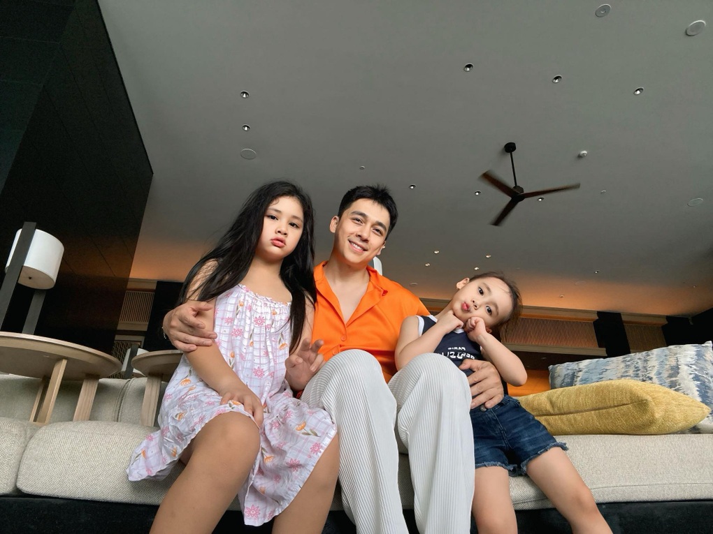The Men trở lại sau 5 năm vắng bóng, kể hôn nhân viên mãn bên vợ con - 3 The Men trở lại sau 5 năm vắng bóng, kể hôn nhân viên mãn bên vợ con - 3
