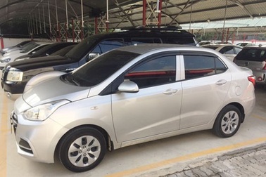 Ôtô cũ giảm giá mạnh vẫn ế