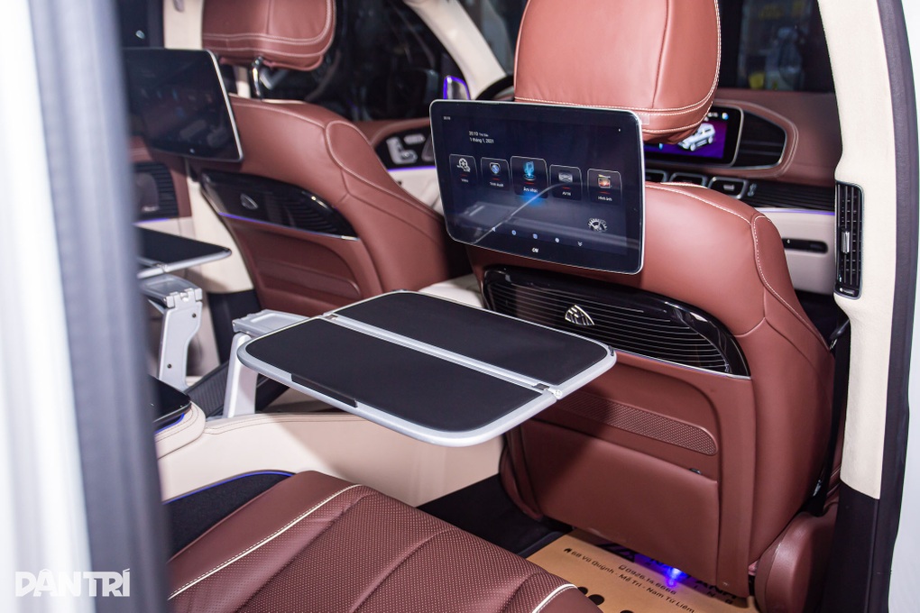 Mua Mercedes hơn 5 tỷ đồng, chủ xe chi thêm 800 triệu đồng độ Maybach - 2 Mua Mercedes hơn 5 tỷ đồng, chủ xe chi thêm 800 triệu đồng độ Maybach - 2