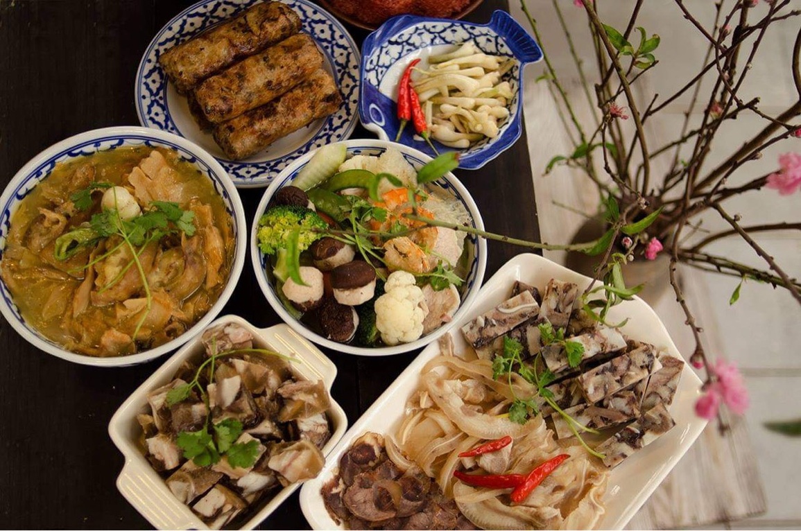 Sống chậm mùa dịch, nhiều gia đình Việt làm mâm cỗ gợi nhớ Tết xưa - 3 Sống chậm mùa dịch, nhiều gia đình Việt làm mâm cỗ gợi nhớ Tết xưa - 3