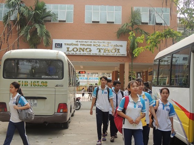 Trường THPT Long Thới (huyện Nhà Bè), nơi xảy ra vụ việc cô giáo lên lớp suốt 3 tháng không nói gì với học sinh