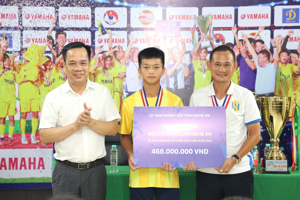 Vô địch giải toàn quốc, U13 Sông Lam Nghệ An được thưởng lớn - 2 Vô địch giải toàn quốc, U13 Sông Lam Nghệ An được thưởng lớn - 2
