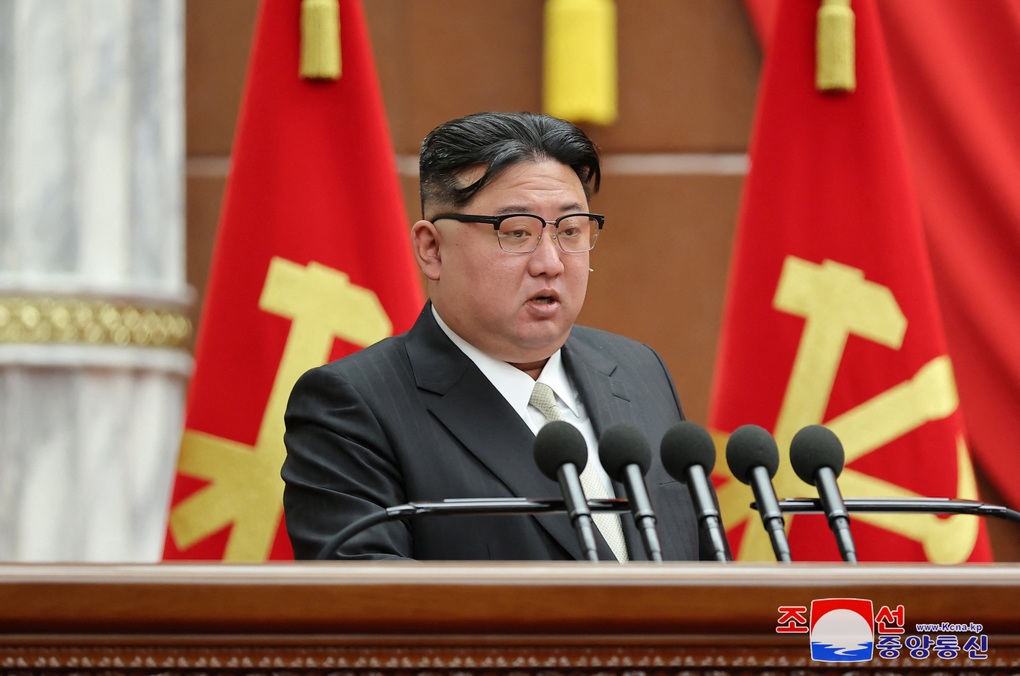 Ông Kim Jong-un cảnh báo bán đảo Triều Tiên tiến gần hơn đến xung đột - 1 Ông Kim Jong-un cảnh báo bán đảo Triều Tiên tiến gần hơn đến xung đột - 1