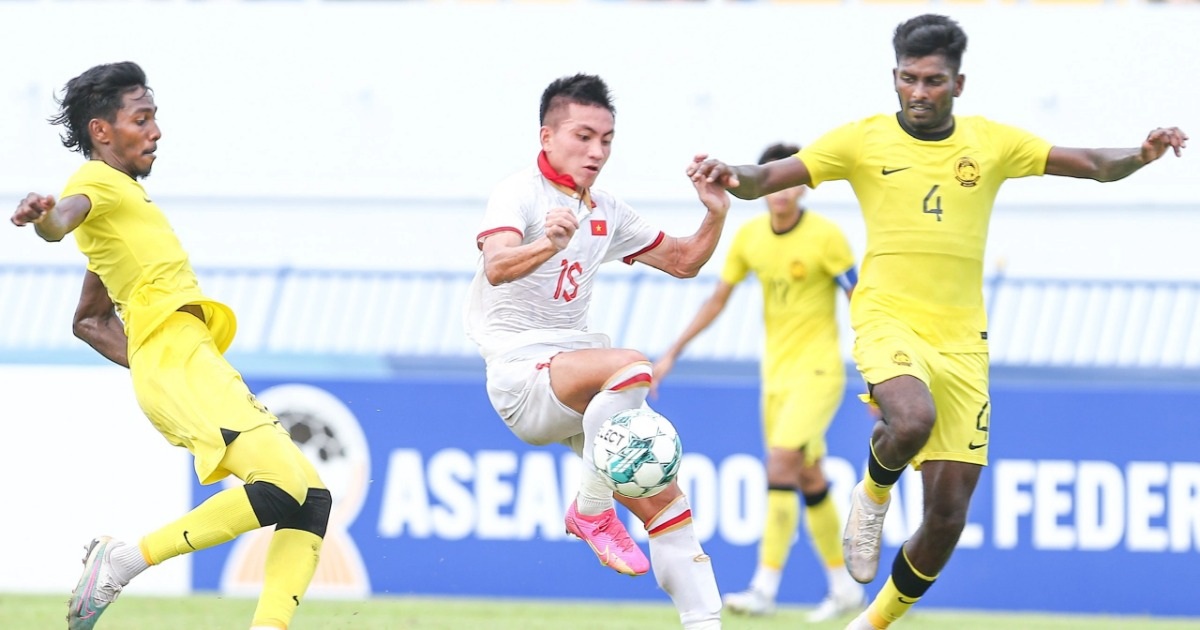 View - Chuyên gia: "U23 Malaysia không quá yếu so với U23 Việt Nam" | Báo Dân trí