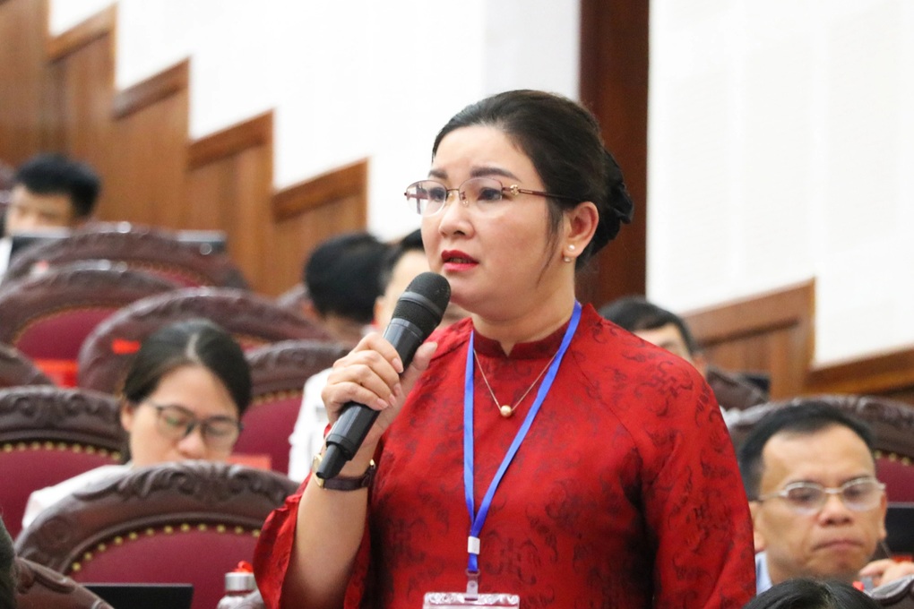 Nhân lực ngành y tế: Đã thiếu, không tuyển được còn giảm biên chế! - 1 Nhân lực ngành y tế: Đã thiếu, không tuyển được còn giảm biên chế! - 1