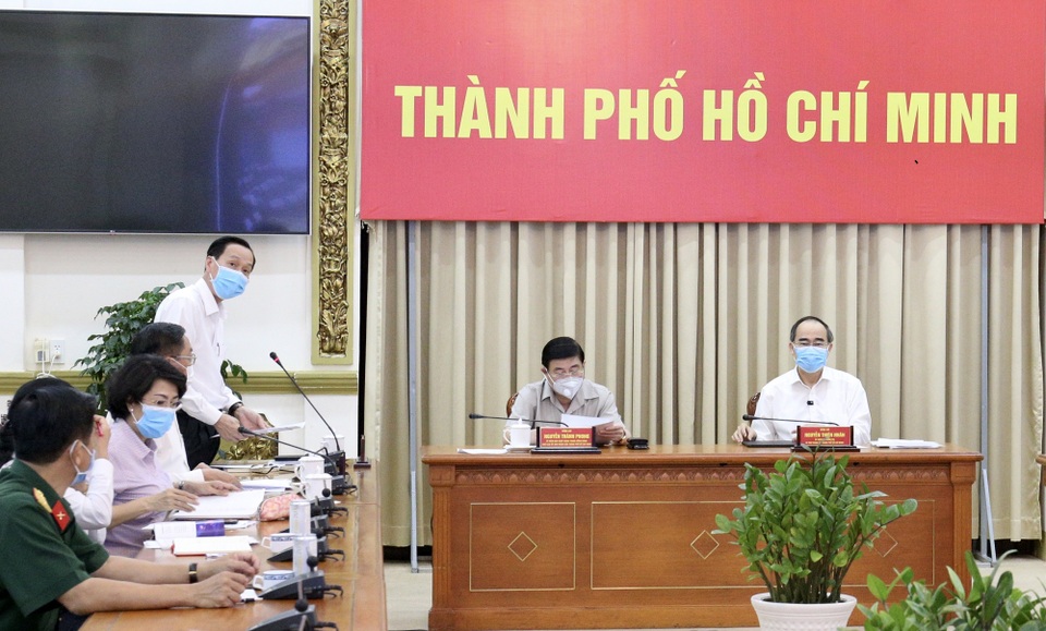 TPHCM: Nhiều người về từ vùng dịch Covid-19 đang “trốn” khai báo y tế - 2 TPHCM: Nhiều người về từ vùng dịch Covid-19 đang “trốn” khai báo y tế - 2
