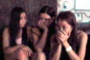 Phát hiện thuốc lắc, dao kiếm ở vũ trường Queen Bee