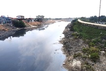 Sông Cầu đang “giãy chết”, Chủ tịch tỉnh Bắc Ninh yêu cầu công an vào cuộc!