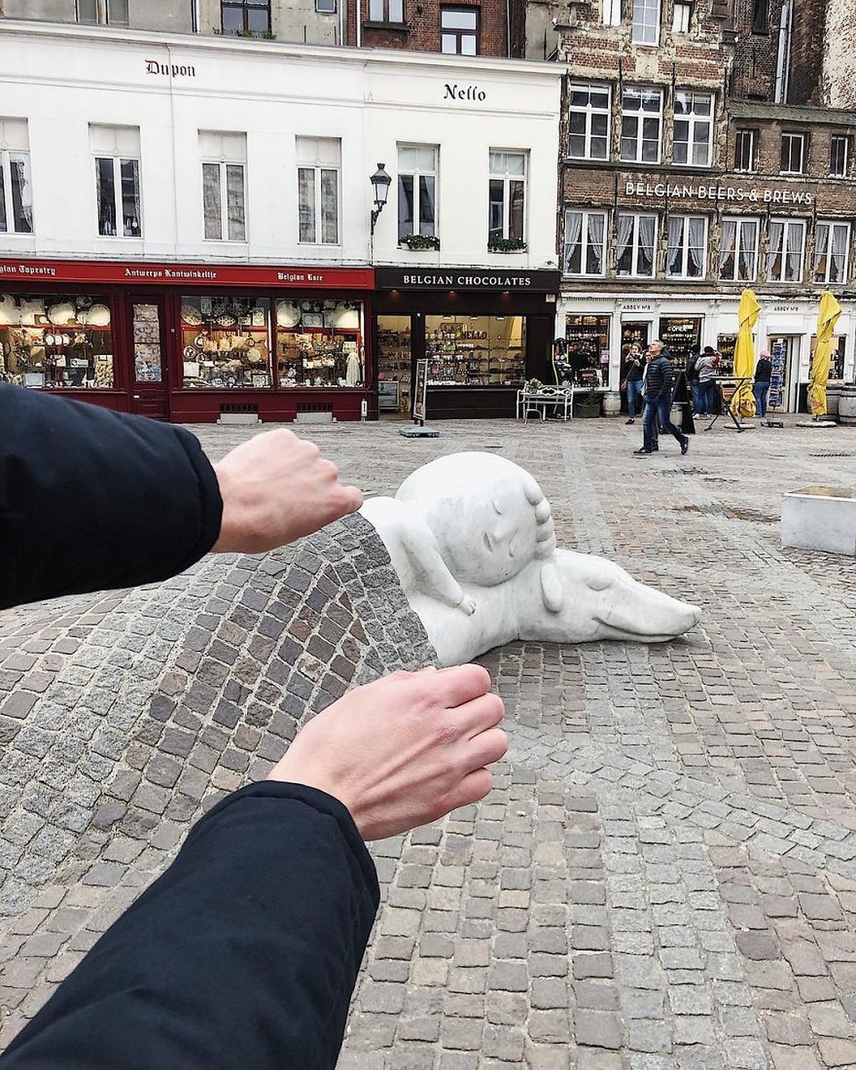 Những bức ảnh khiến người xem phải đau đầu - 1 Những bức ảnh khiến người xem phải đau đầu - 1