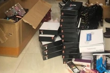 TPHCM: Phát hiện lô hàng đồ chơi kích dục "khủng" nghi nhập lậu